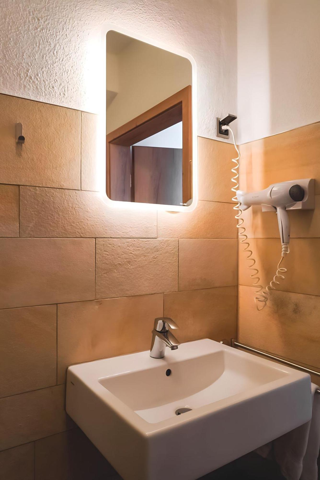 Hotel Raffelsteiner Hof "Garni" Mörnsheim Esterno foto