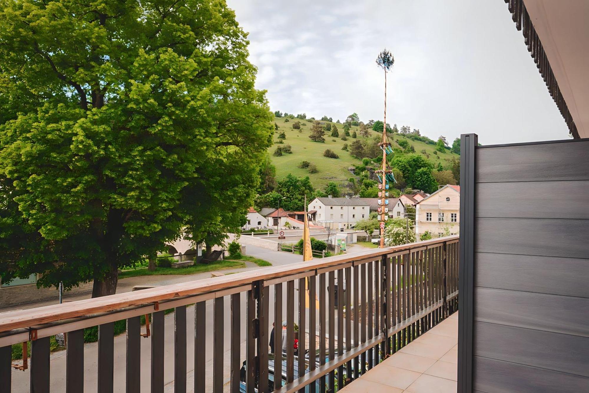 Hotel Raffelsteiner Hof "Garni" Mörnsheim Esterno foto