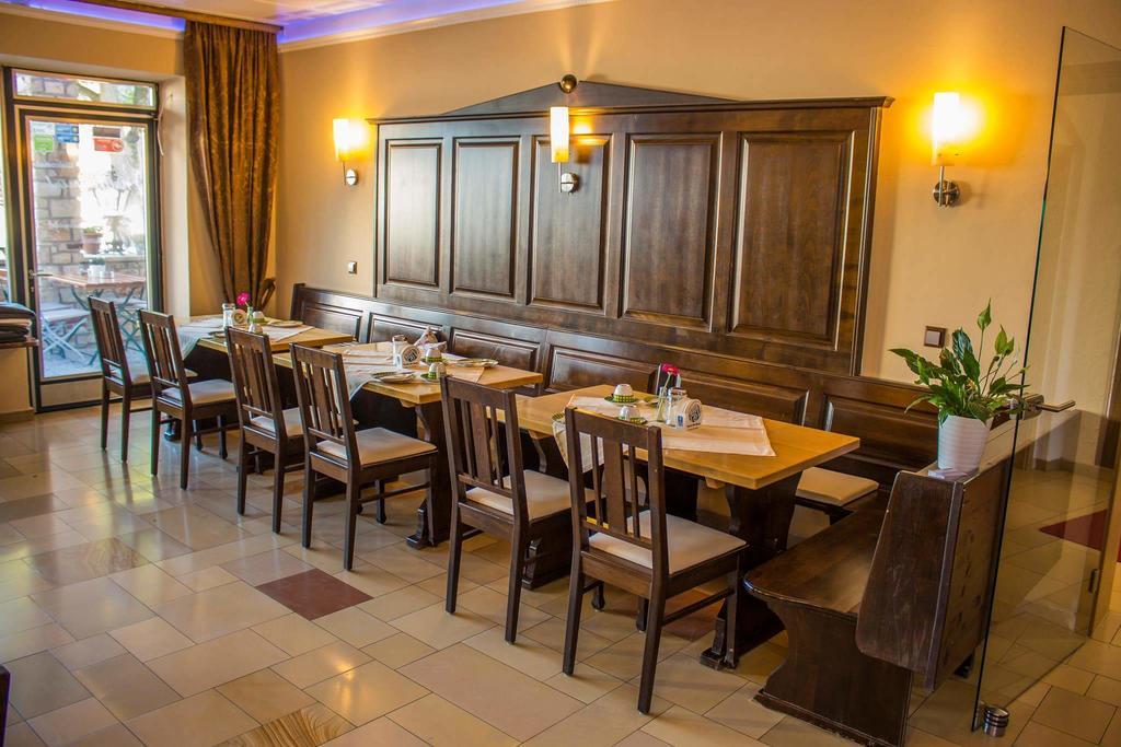 Hotel Raffelsteiner Hof "Garni" Mörnsheim Esterno foto
