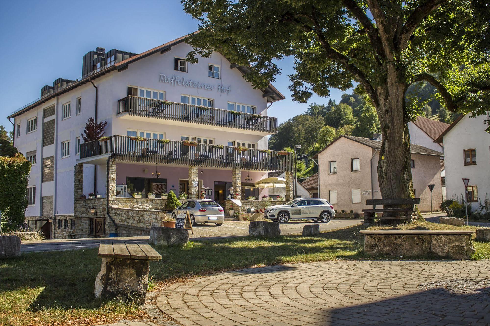 Hotel Raffelsteiner Hof "Garni" Mörnsheim Esterno foto