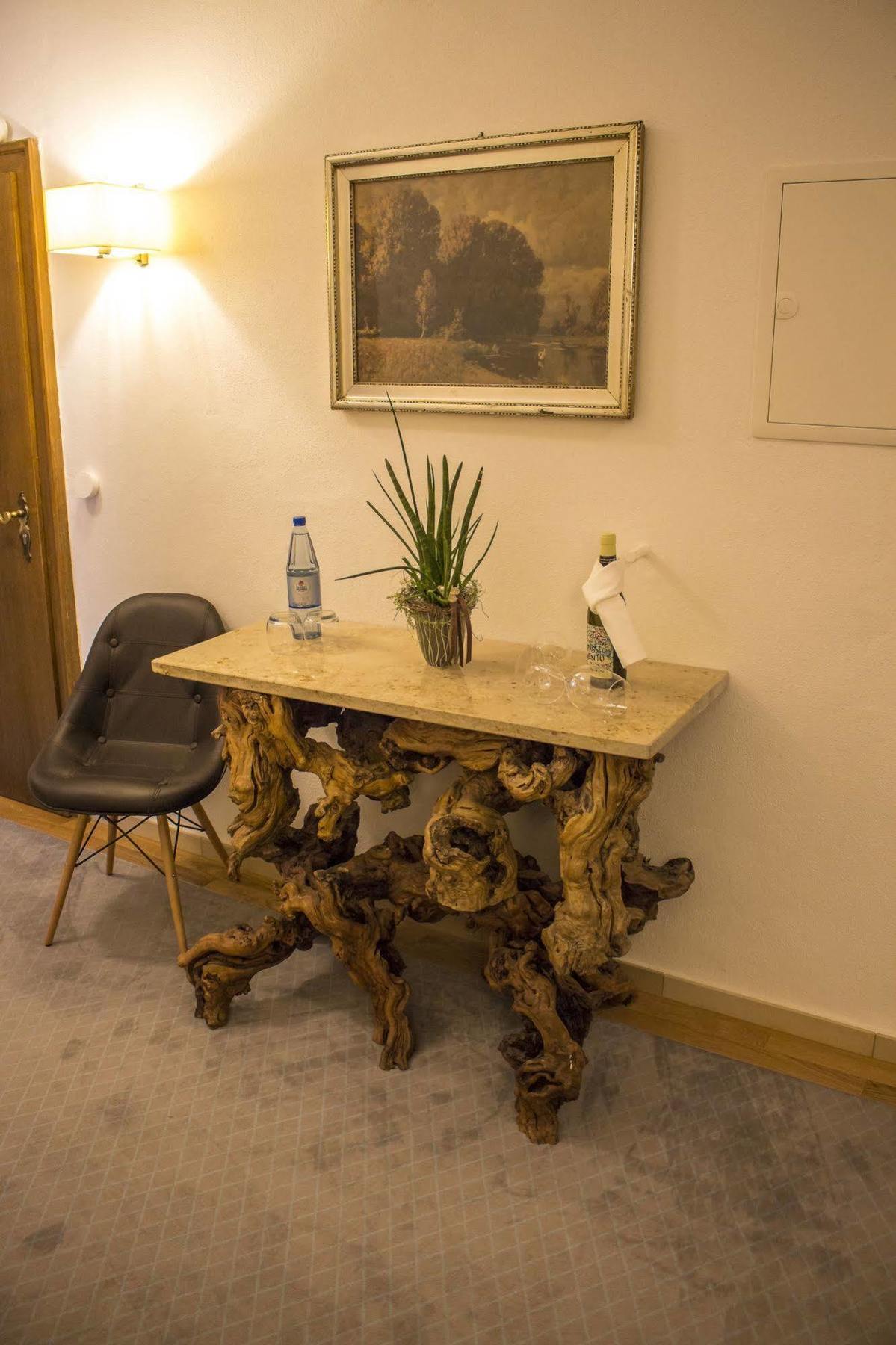 Hotel Raffelsteiner Hof "Garni" Mörnsheim Esterno foto